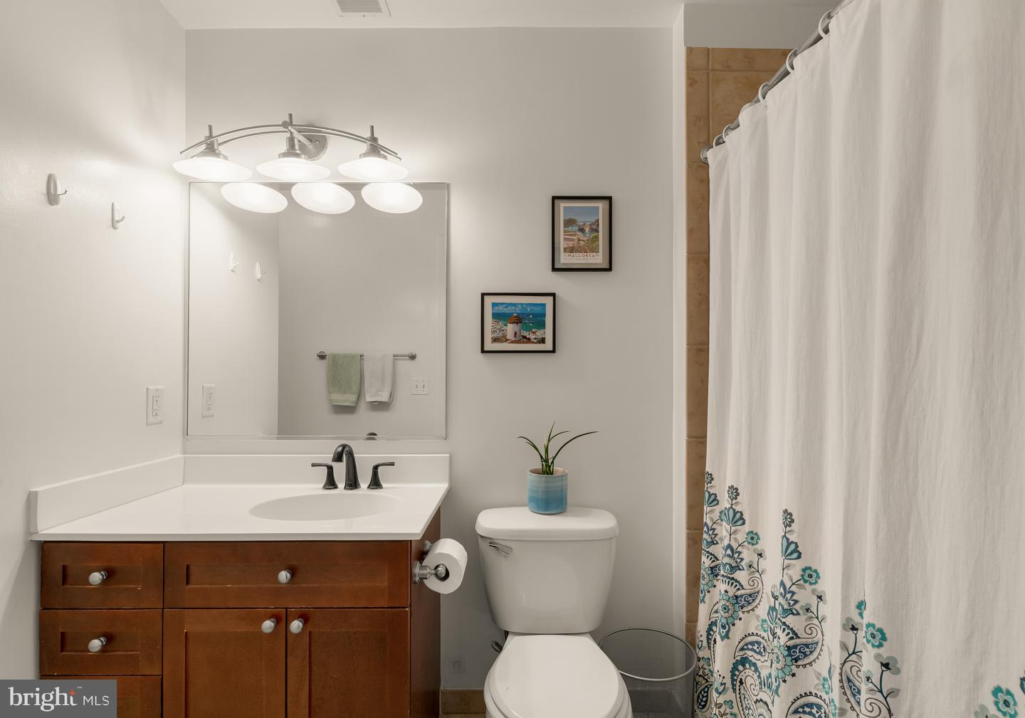 2120 Vermont Ave Nw #312 Property Photo 13