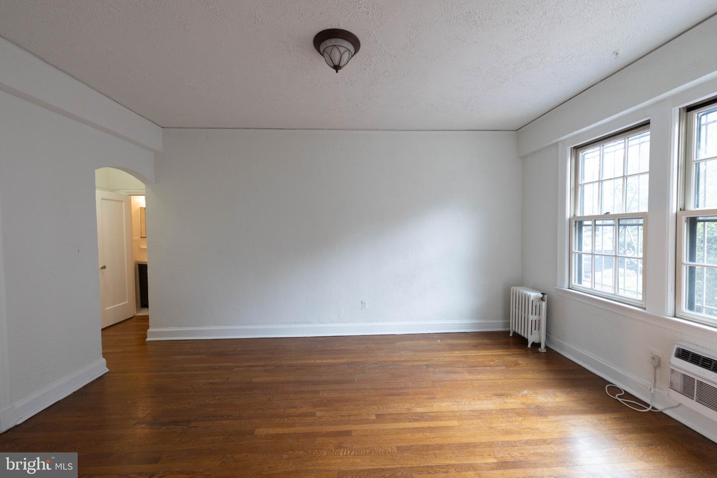 2032 Belmont Rd Nw #221 Property Photo 11
