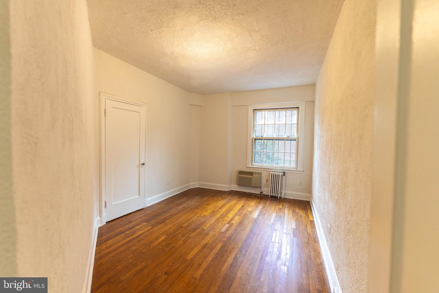 2032 Belmont Rd Nw #221 Property Photo 18