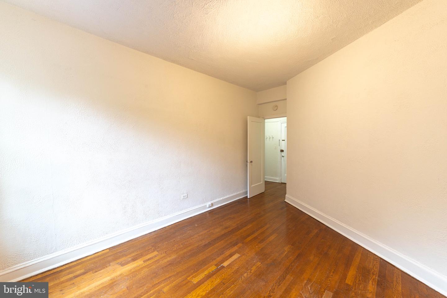2032 Belmont Rd Nw #221 Property Photo 19