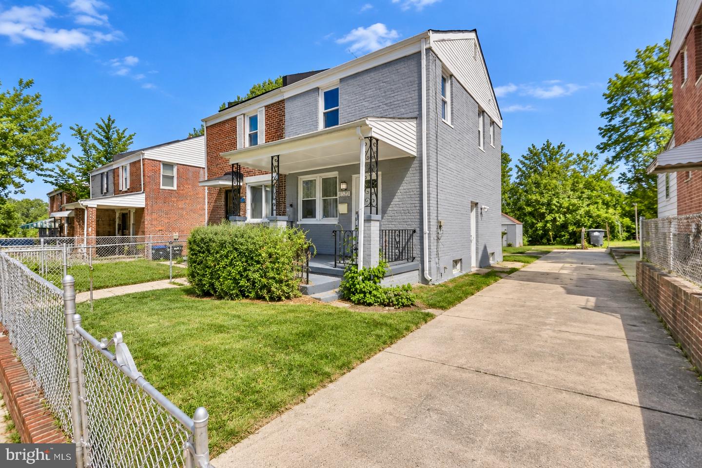 5520 BASS PL SE Property Photo 1
