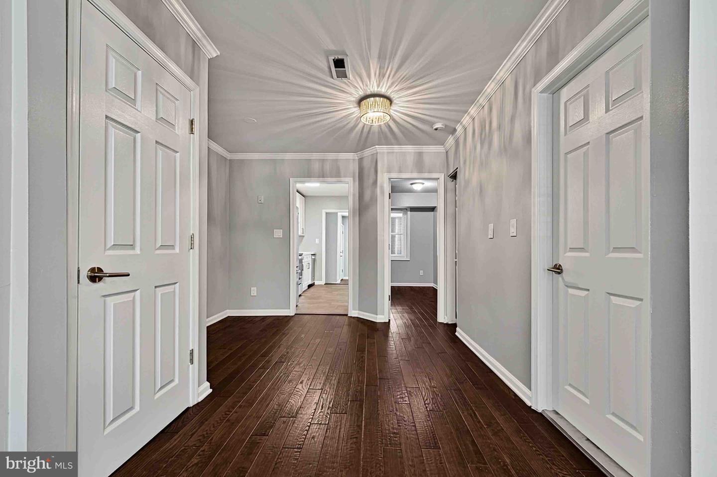 257 Newcomb St Se #2 Property Photo 11