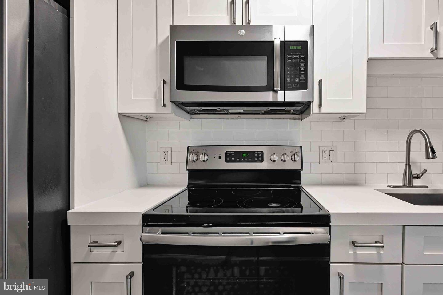 257 Newcomb St Se #2 Property Photo 15