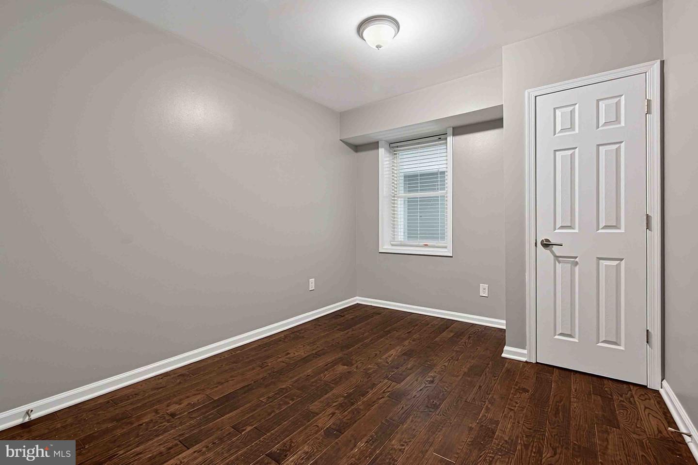 257 Newcomb St Se #2 Property Photo 20
