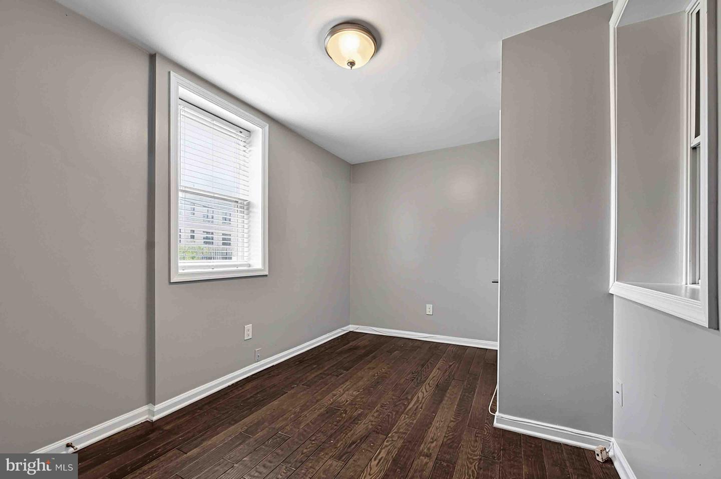 257 Newcomb St Se #2 Property Photo 27