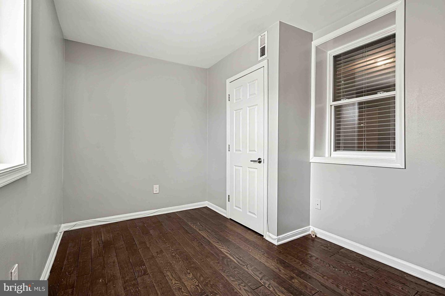 257 Newcomb St Se #2 Property Photo 28