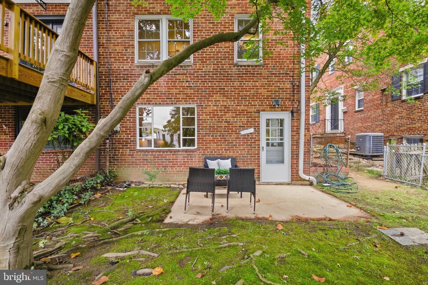 2908 Upton St Nw Property Photo 27