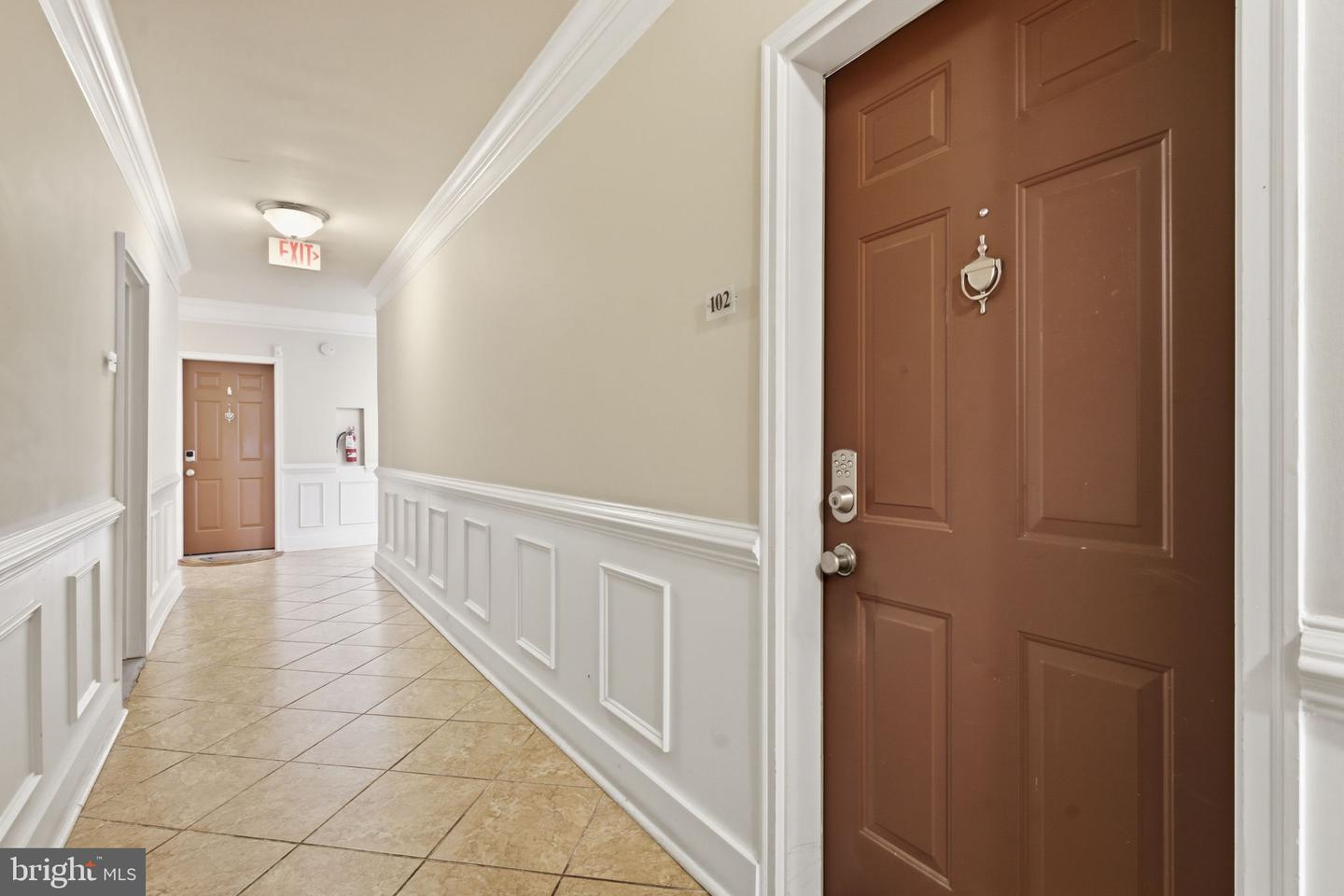 315 Evarts St Ne #102 Property Photo 4