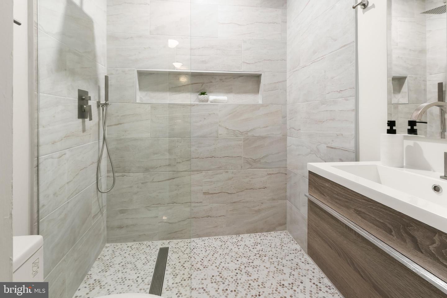 5193 Watson St Nw Property Photo 32