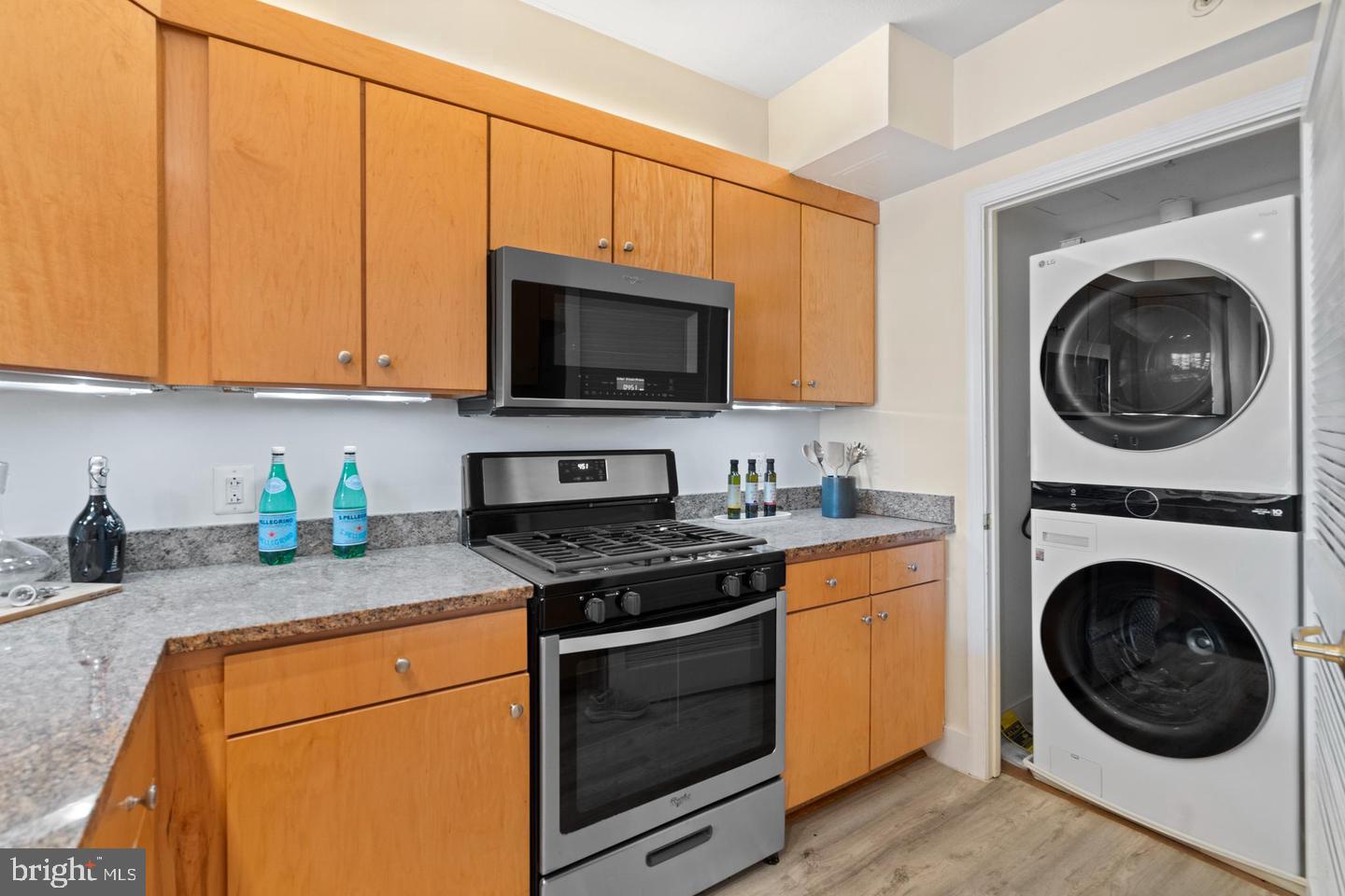 631 D St Nw #1136 Property Photo 2