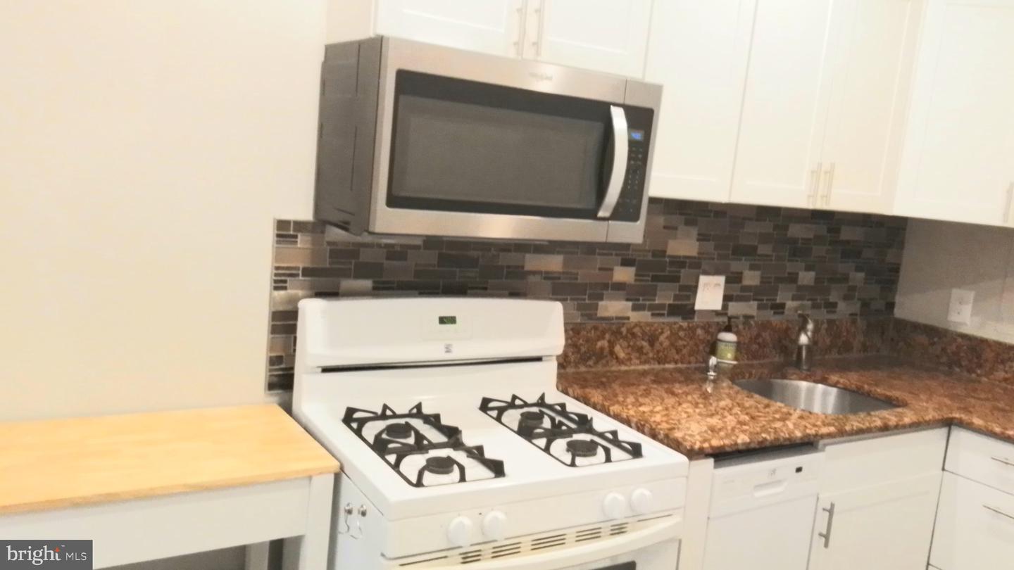 1010 25th St Nw #301 Property Photo 42