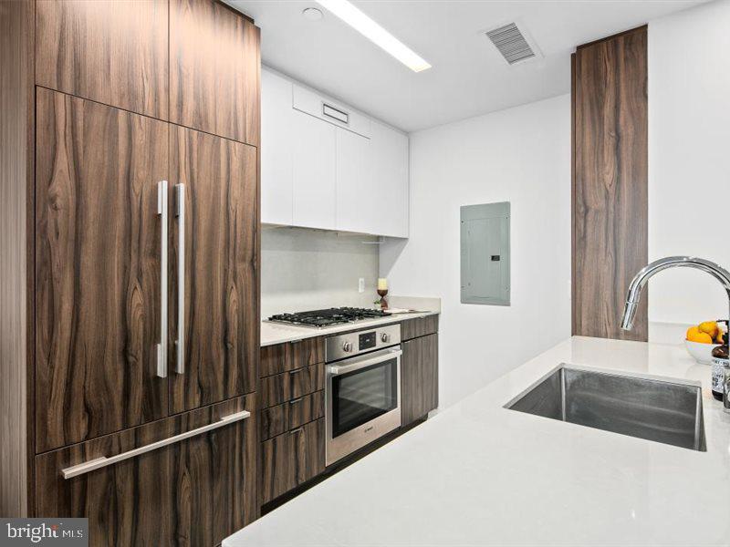 37 L St Se #706 Property Photo 13