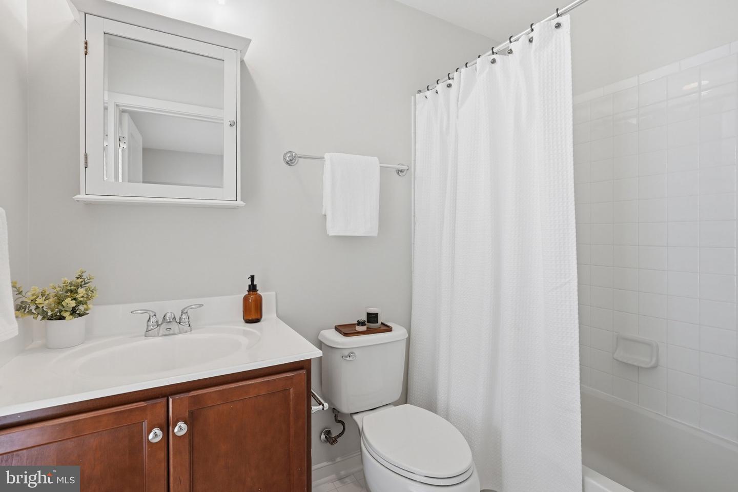 2881 Chancellor's Way Ne Property Photo 32
