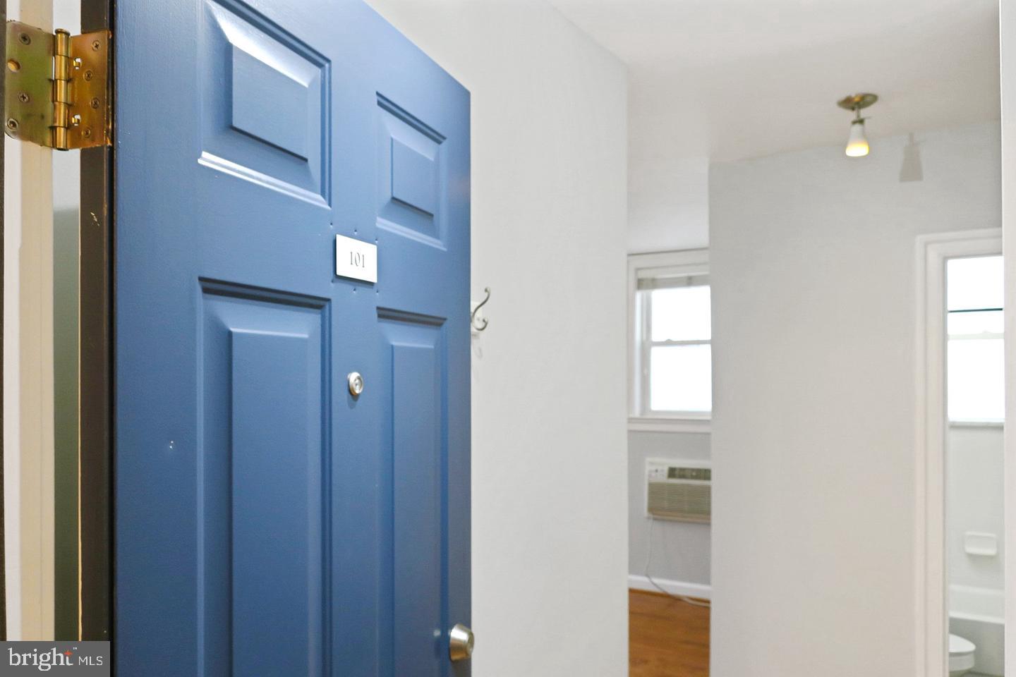 1815 A St Se ##101 Property Photo 6