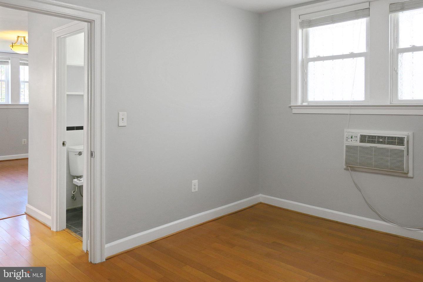 1815 A St Se ##101 Property Photo 19
