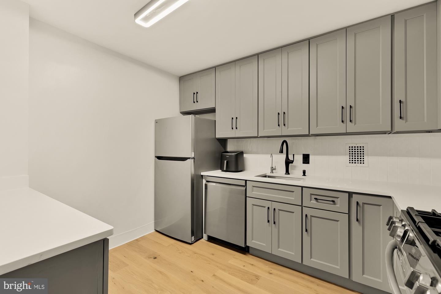 3001 Veazey Ter Nw #709 Property Photo 11
