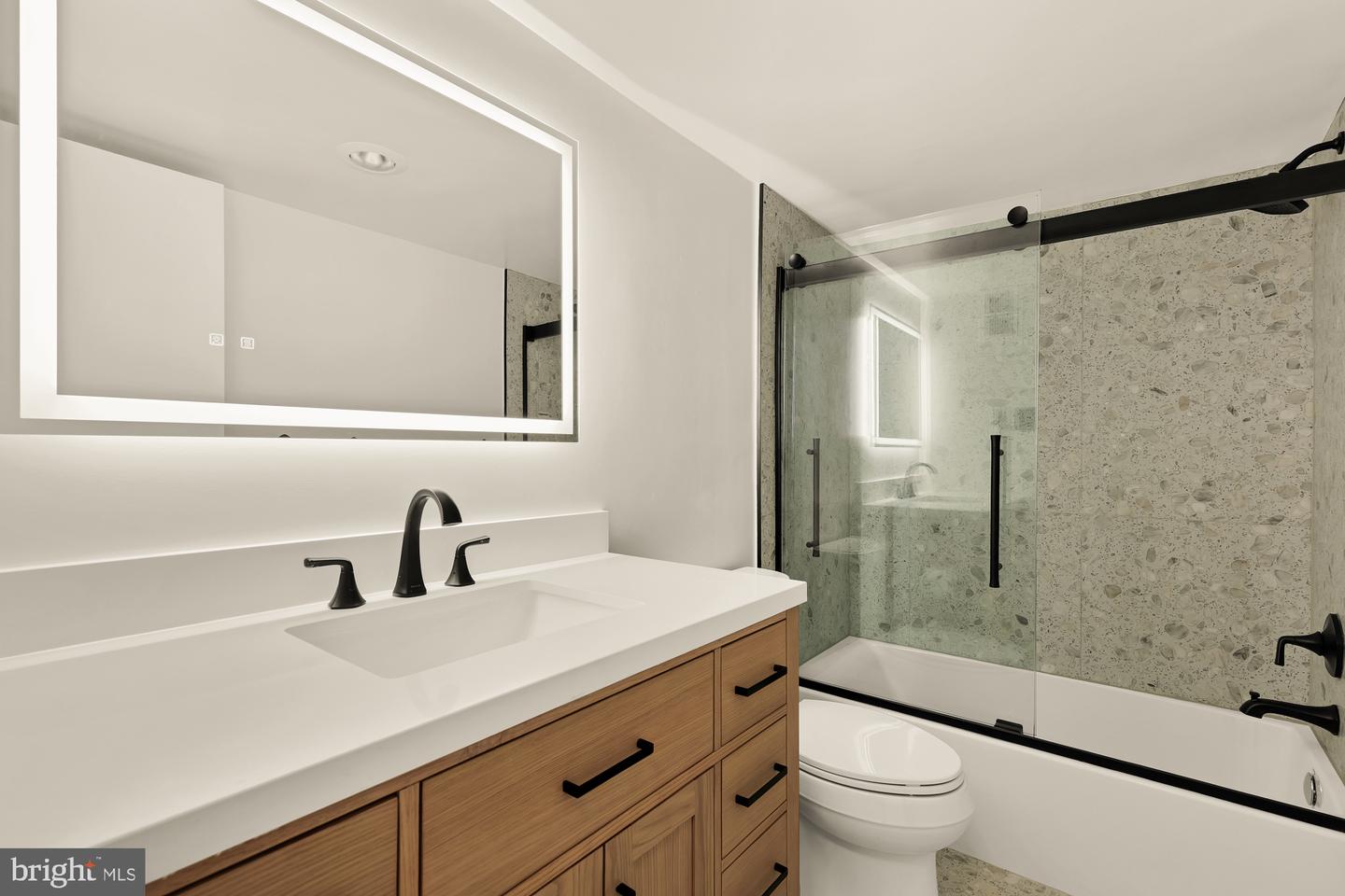 3001 Veazey Ter Nw #709 Property Photo 21