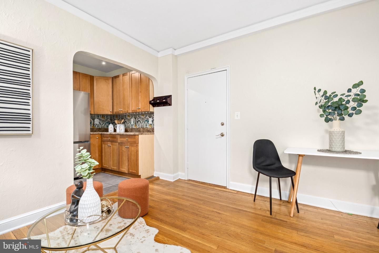 1439 Euclid St Nw #204 Property Photo 5