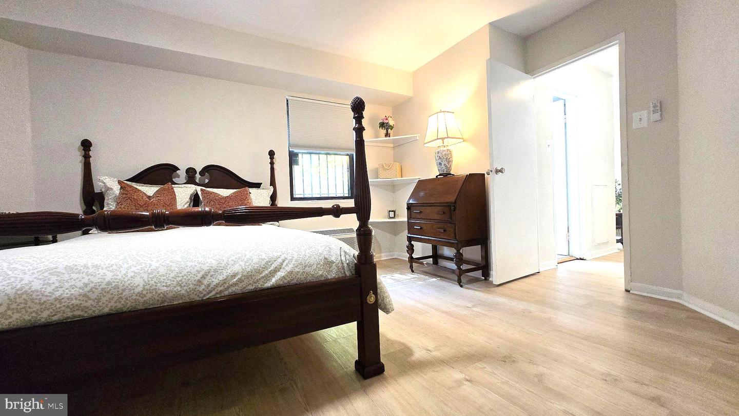 1801 Clydesdale Pl Nw #201 Property Photo 13