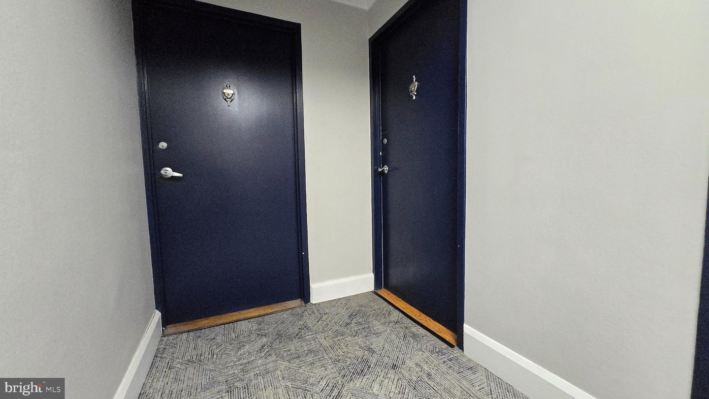 1801 Clydesdale Pl Nw #201 Property Photo 24