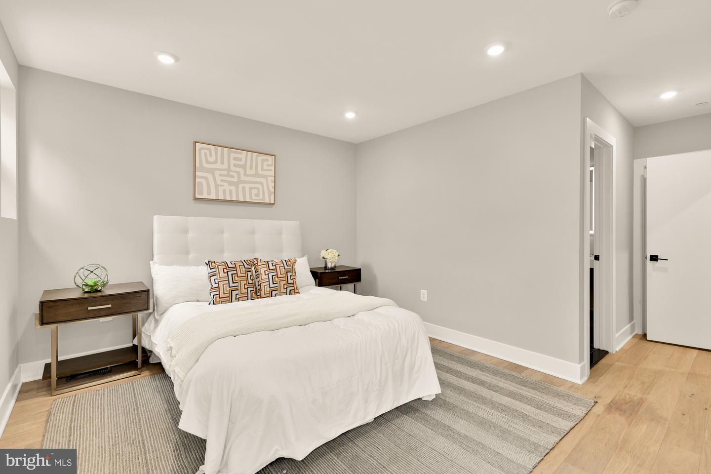 26 Todd Pl Ne #2 Property Photo 18