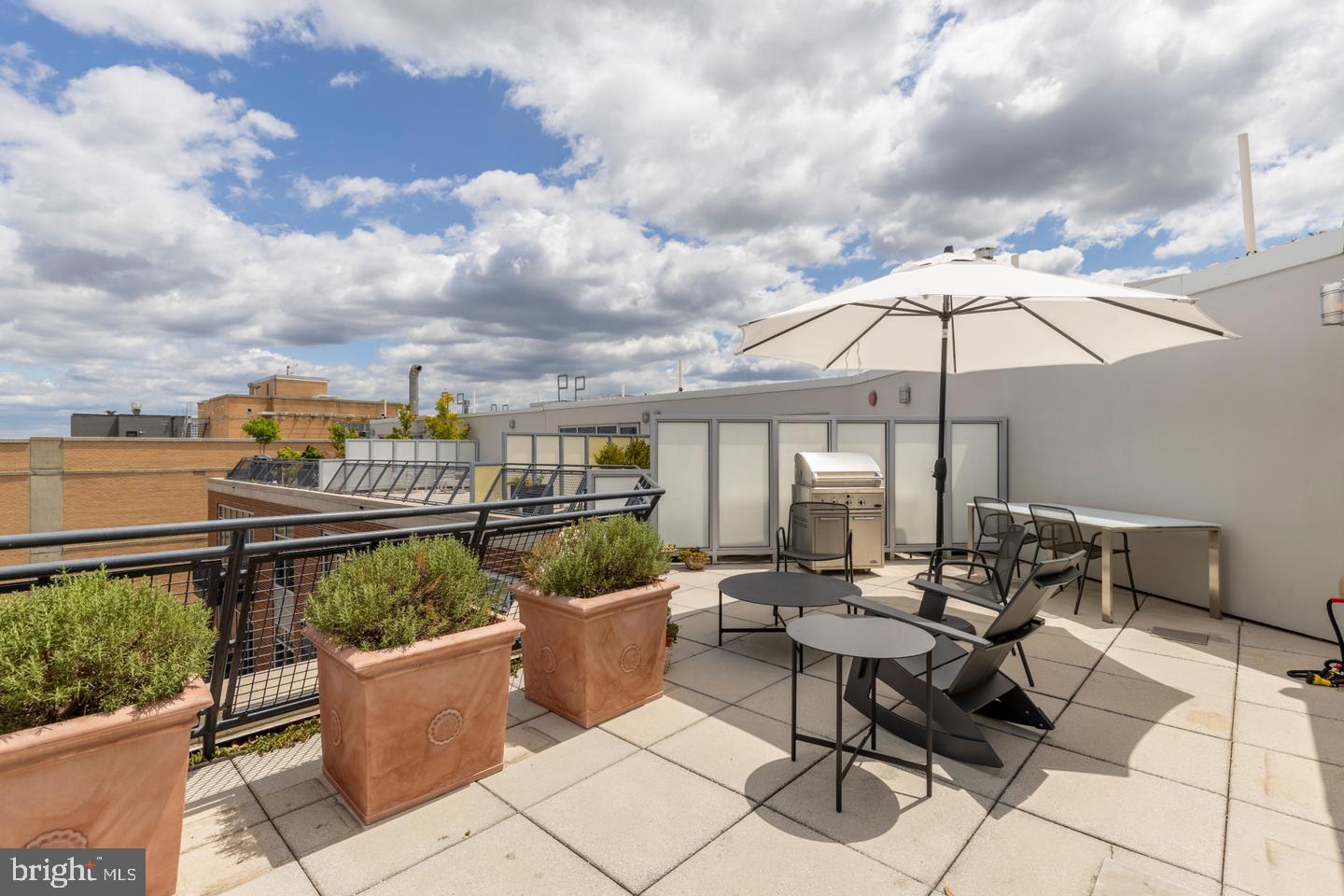 1515 15th St Nw #701 Property Photo 4