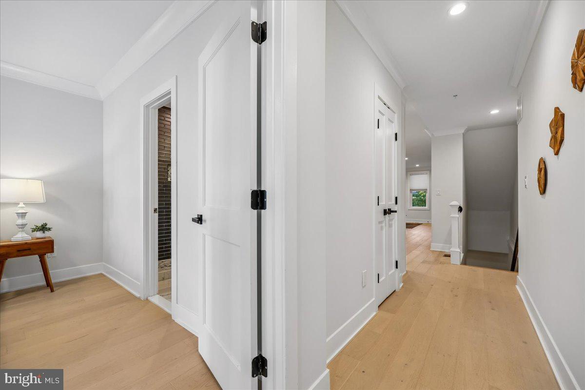 637 Irving St Nw #1 Property Photo 14