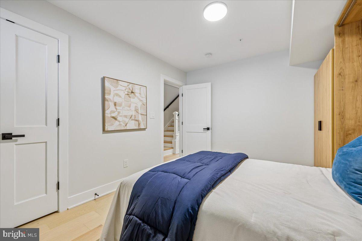 637 Irving St Nw #1 Property Photo 26