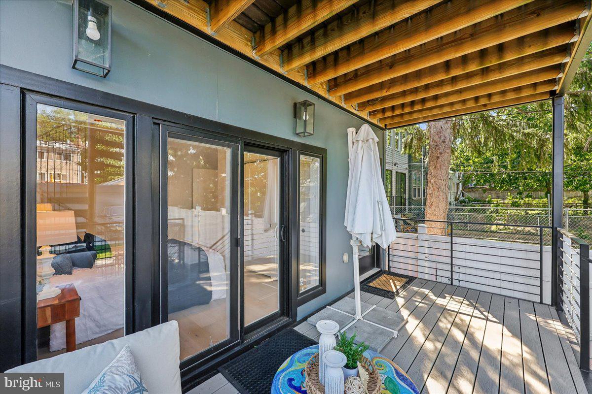 637 Irving St Nw #1 Property Photo 47