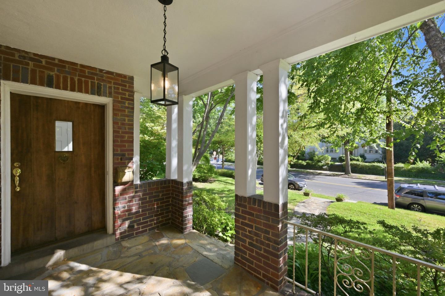 6018 Utah Ave Nw Property Photo 5
