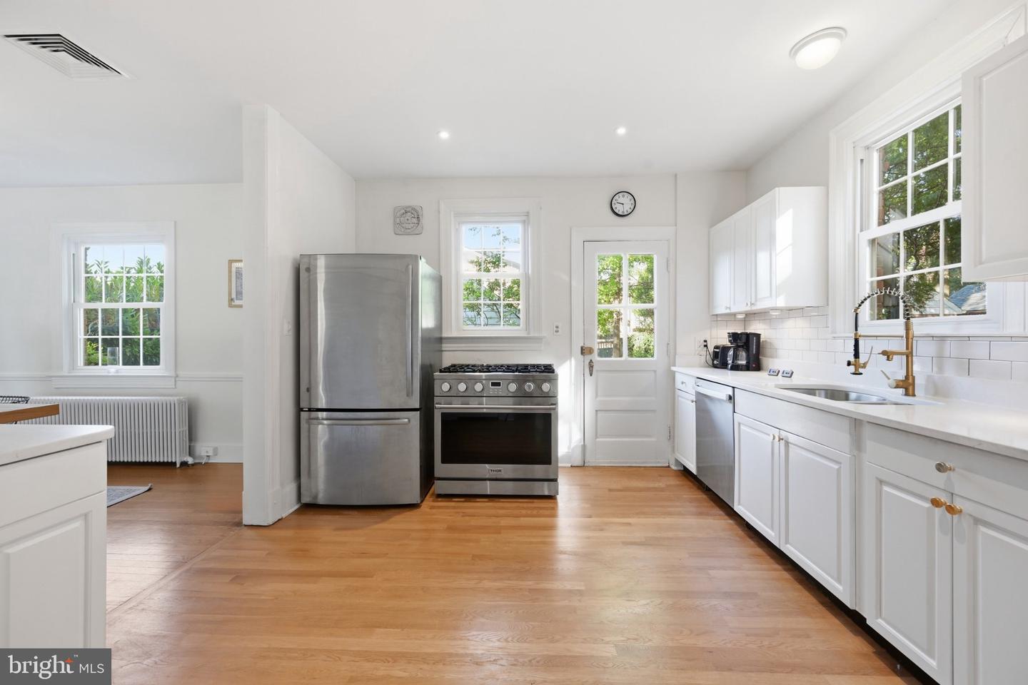 6018 Utah Ave Nw Property Photo 16