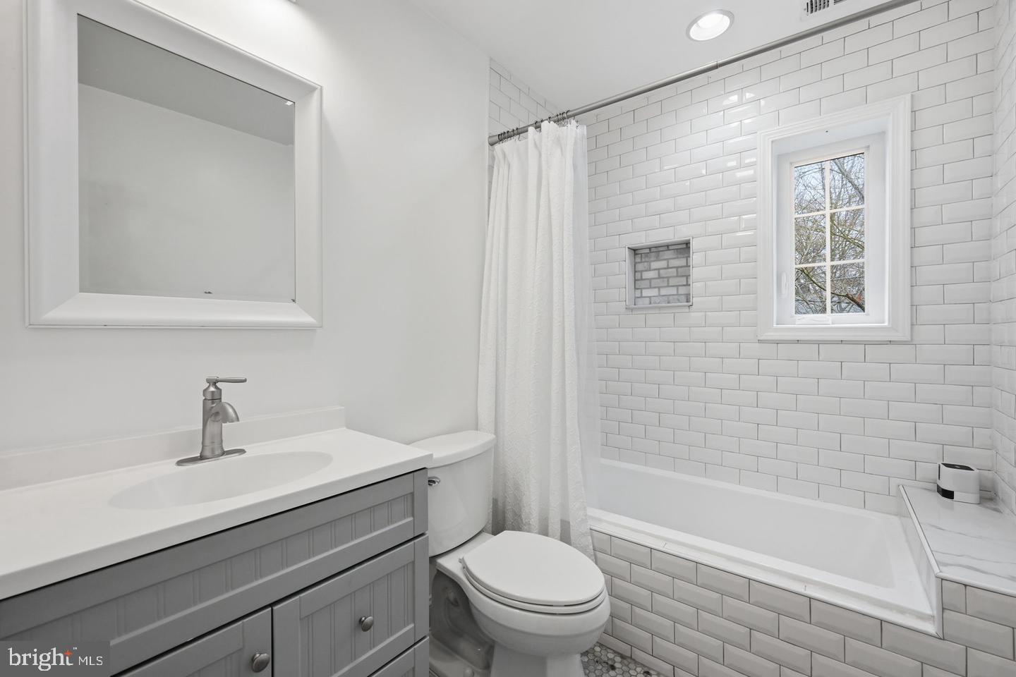 6018 Utah Ave Nw Property Photo 25