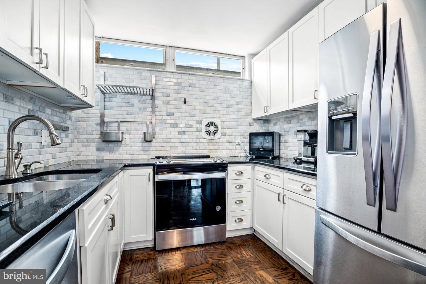 360 N St Sw Property Photo 11