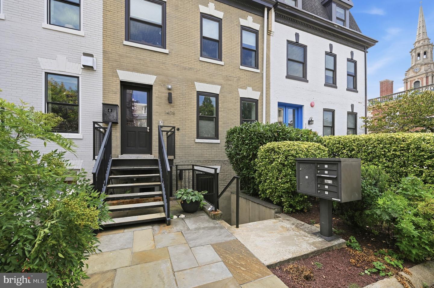 1478 Harvard St Nw #1 Property Photo 4
