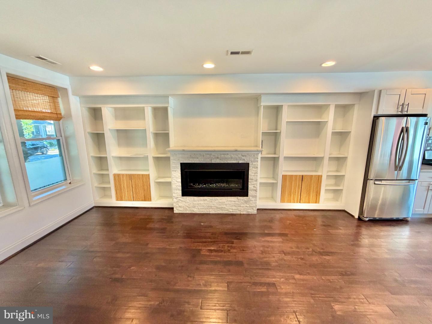 918 Hamilton St Nw Property Photo 6