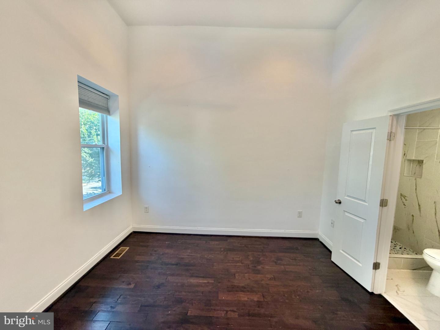 918 Hamilton St Nw Property Photo 24