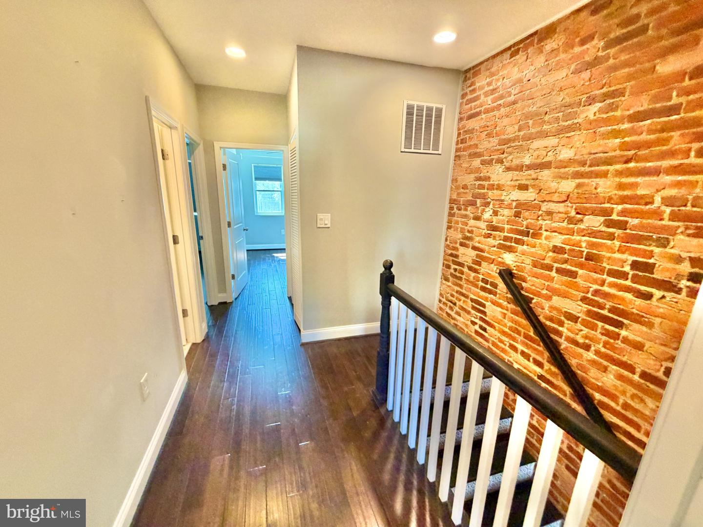 918 Hamilton St Nw Property Photo 27