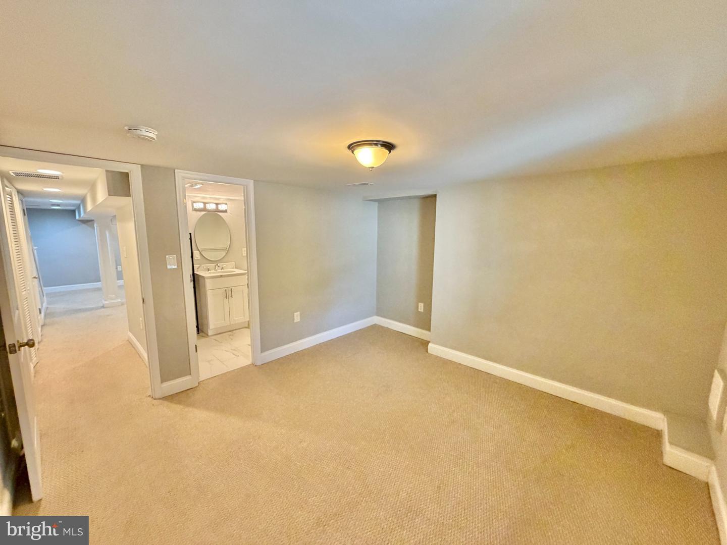 918 Hamilton St Nw Property Photo 49