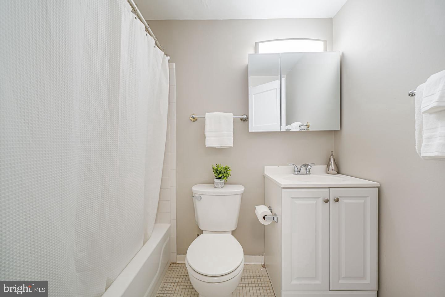 2130 N St Nw #303 Property Photo 15