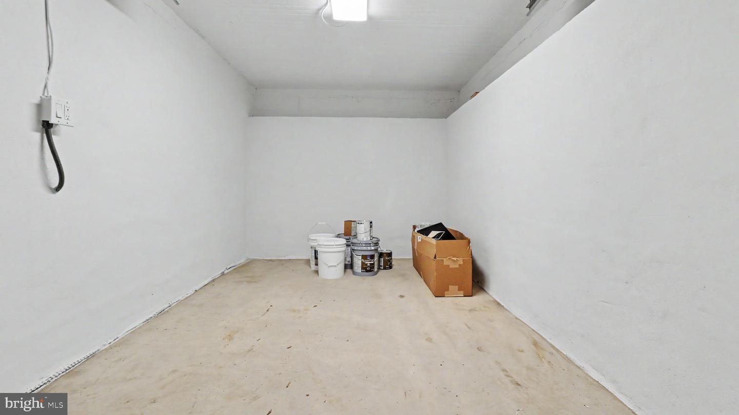 2004 Perry St Ne Property Photo 59