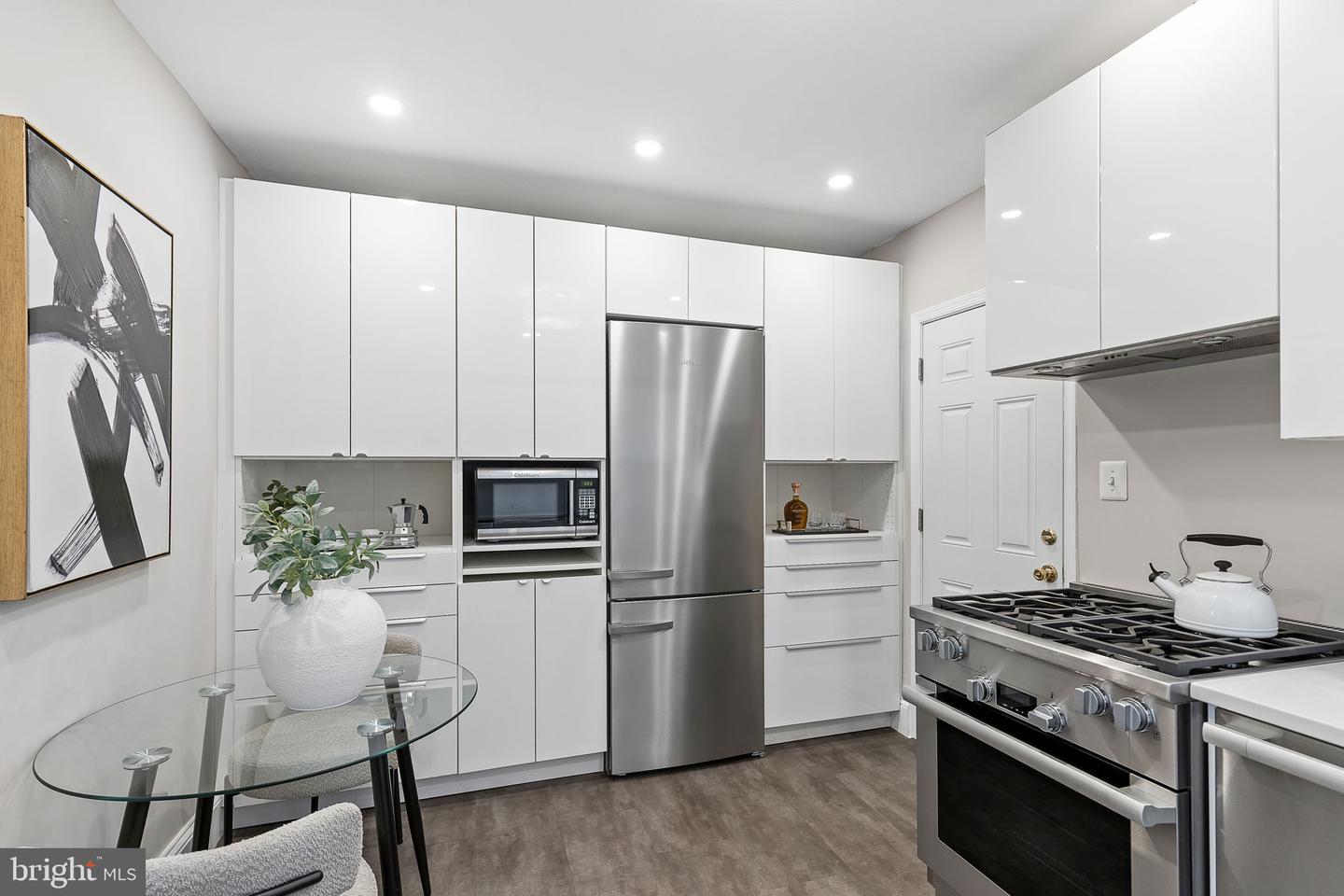 1816 Rosedale St Ne Property Photo 3