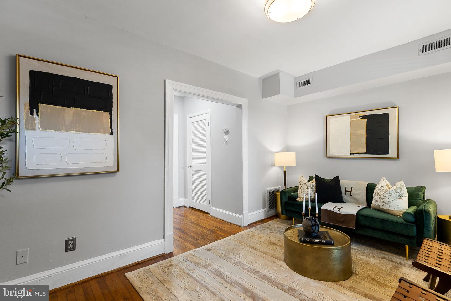 1816 Rosedale St Ne Property Photo 8