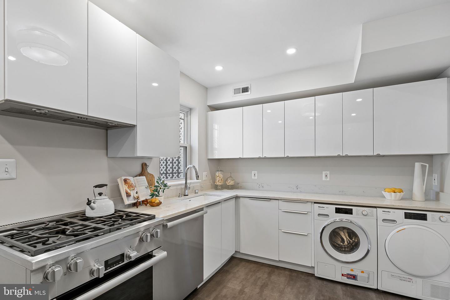 1816 Rosedale St Ne Property Photo 17