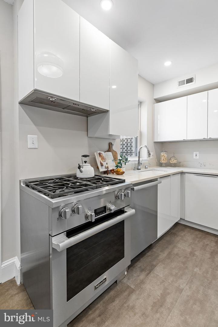 1816 Rosedale St Ne Property Photo 18