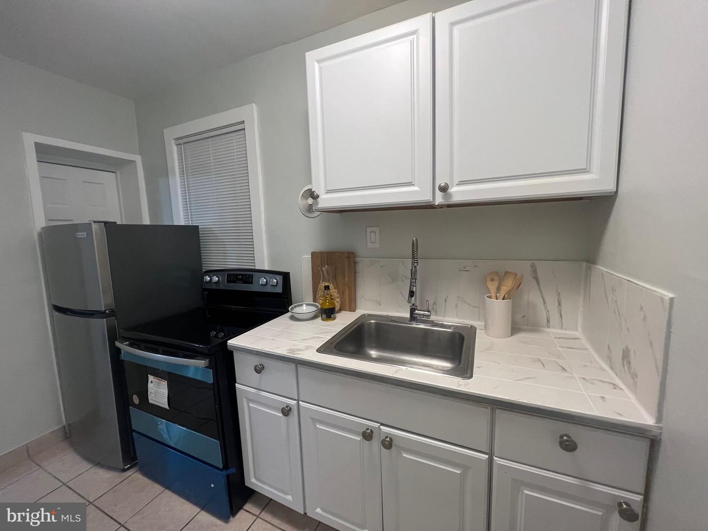 1215 RANDOLPH ST NW #4 Property Photo 1