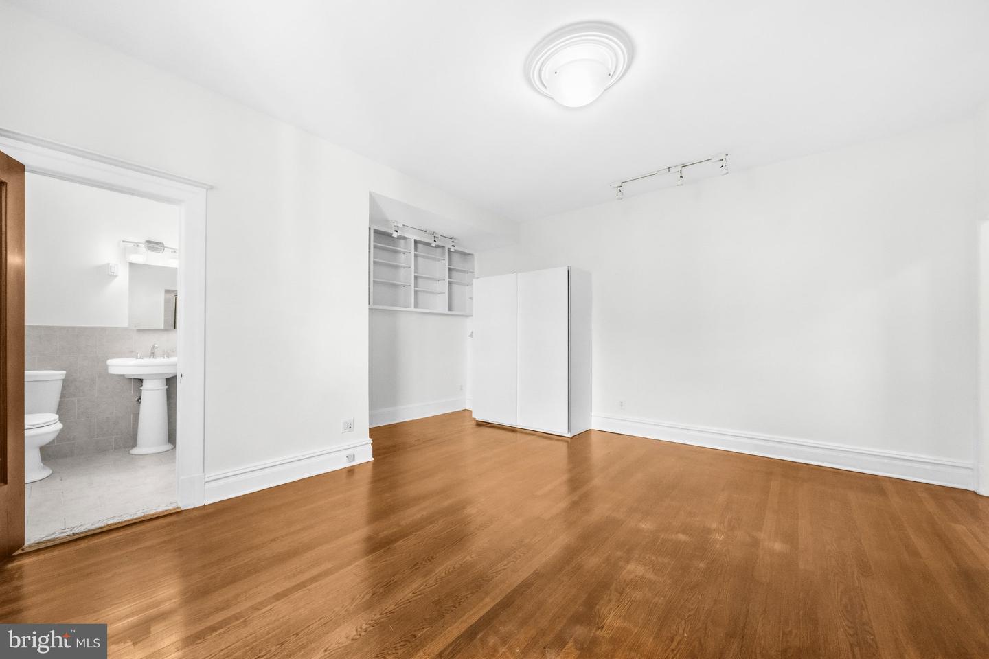 1514 17th Nw #404 Property Photo 7