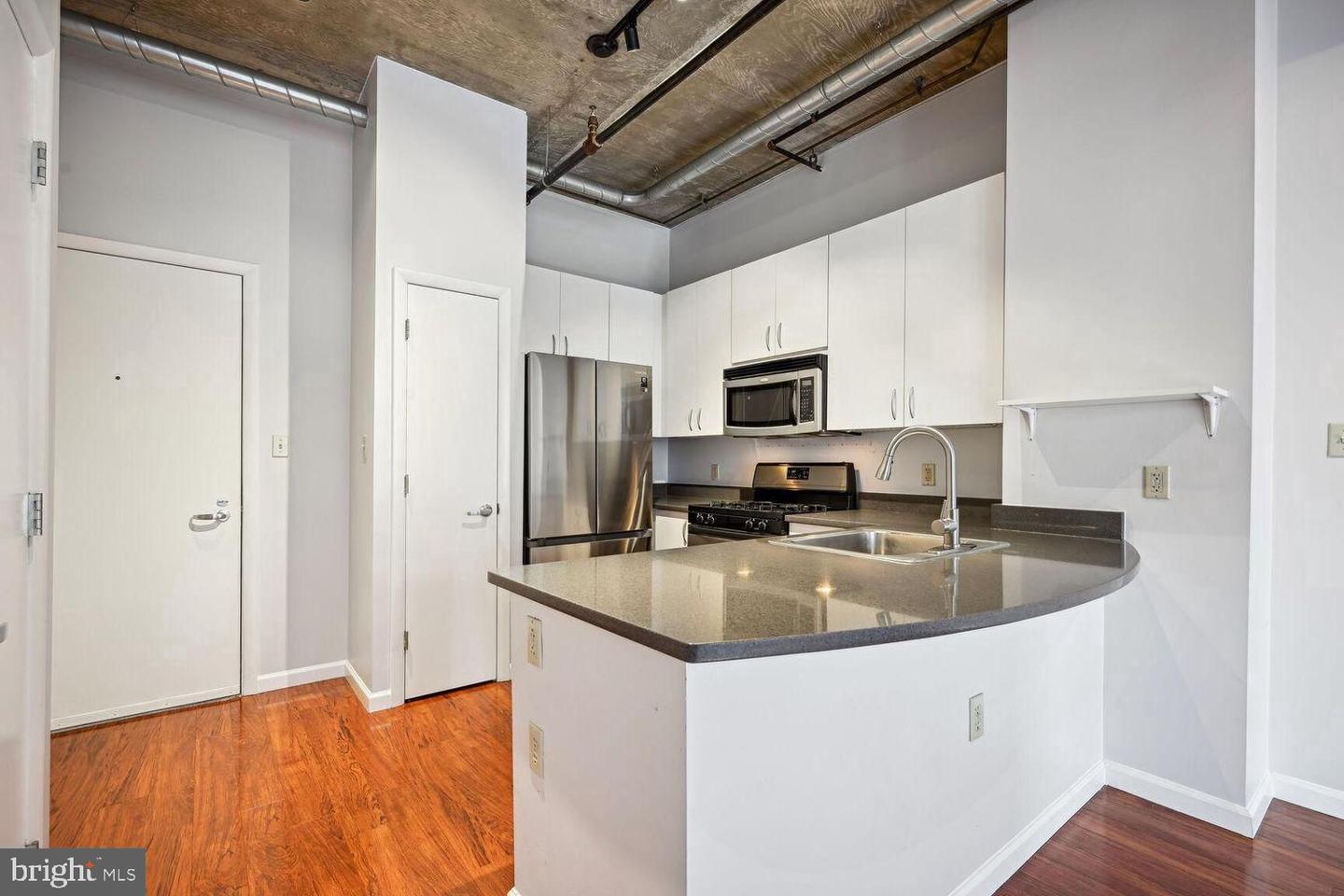 1300 N St Nw #410 Property Photo 4