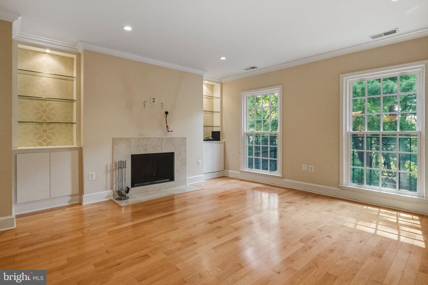 3217 Sutton Pl Nw #b Property Photo 13