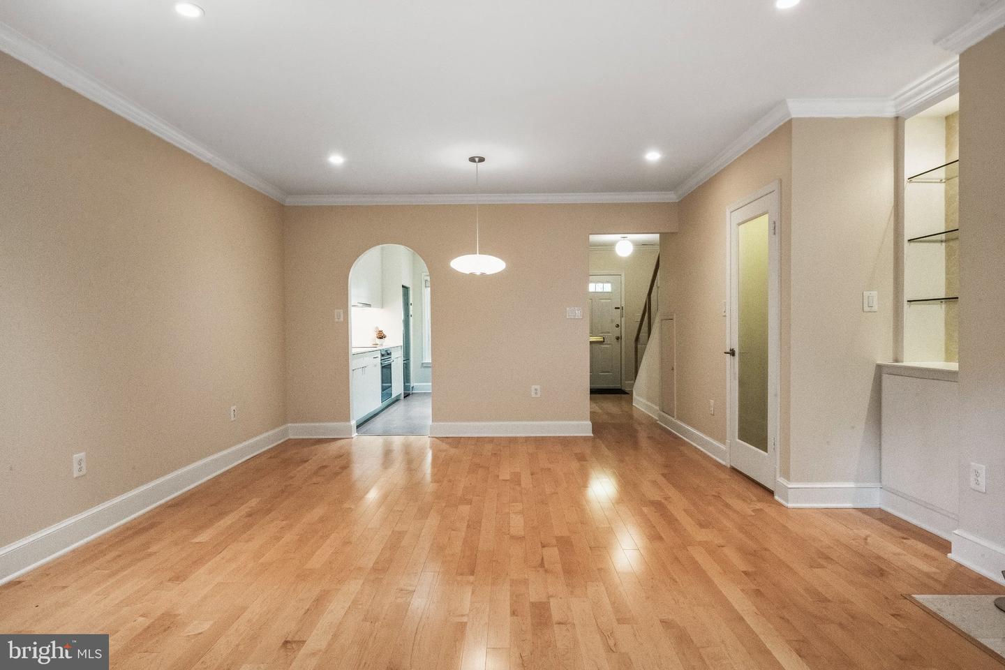 3217 Sutton Pl Nw #b Property Photo 17