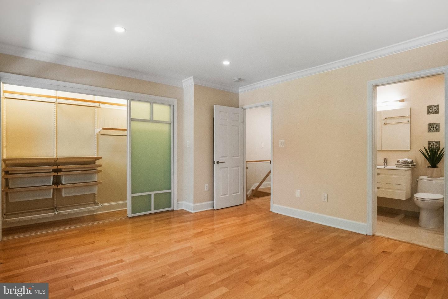 3217 Sutton Pl Nw #b Property Photo 28